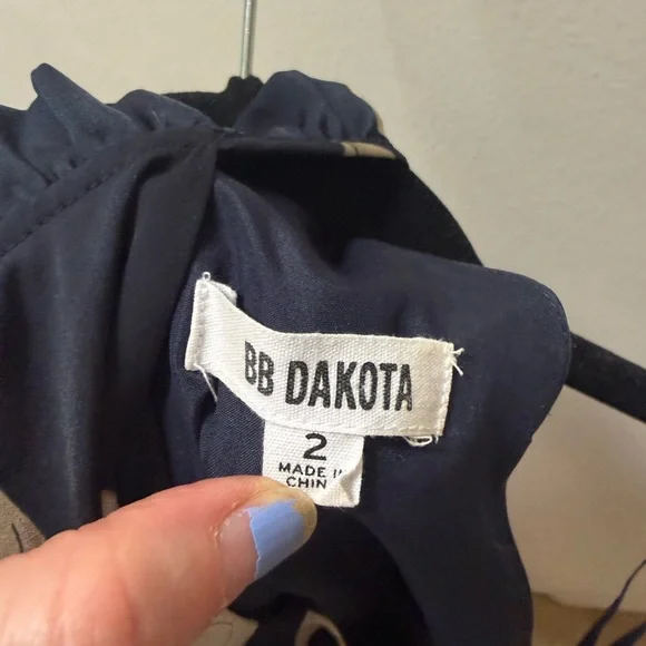 BB Dakota Navy Floral Halter Tiered Dress - Picture 4 of 6